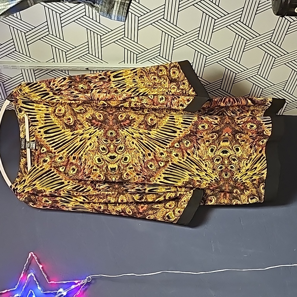 92 Boho peacock print dress EUC 🦚